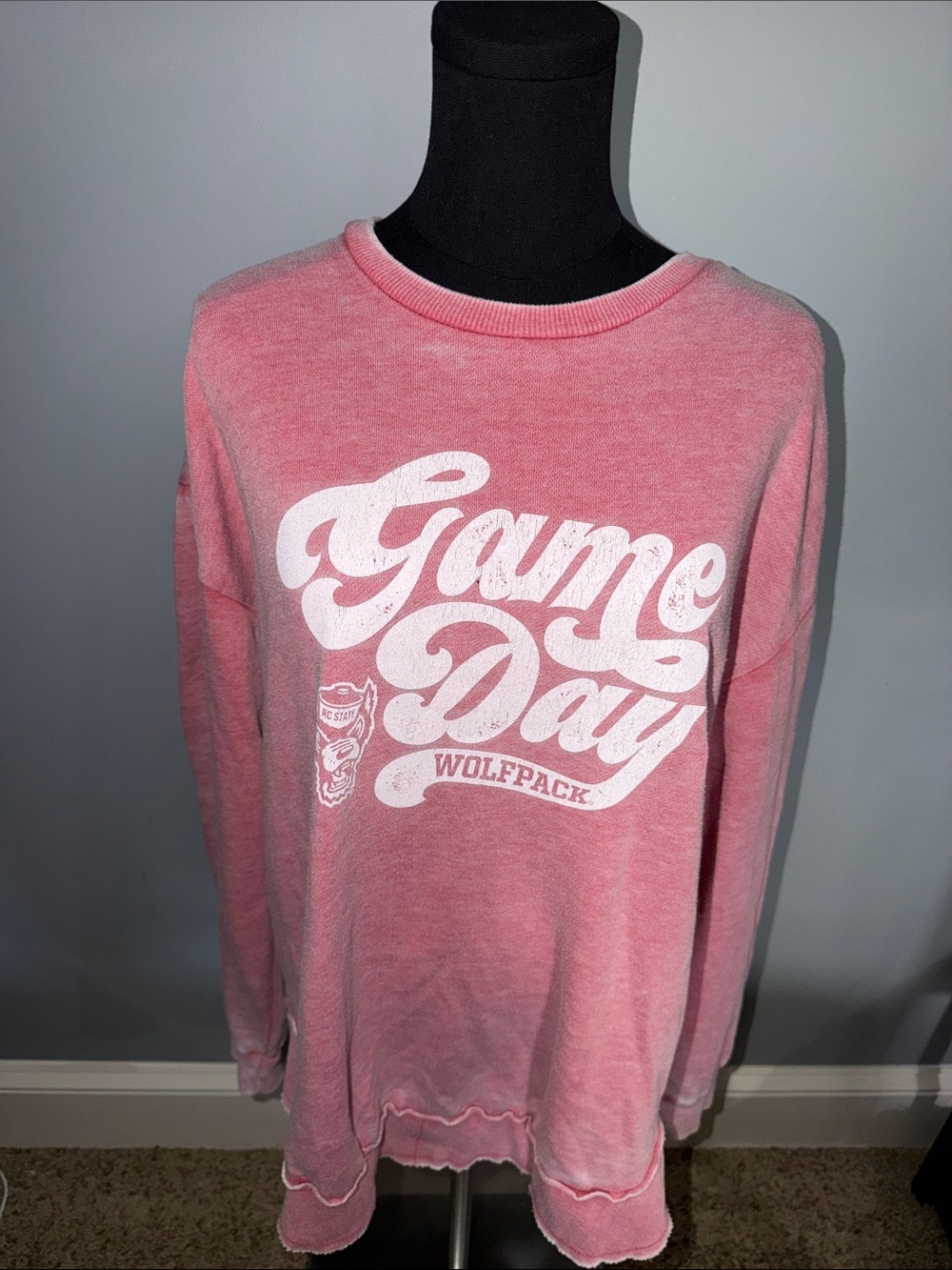 Pressbox Pink 'Game Day' Wolfpack Pullover Size Large
